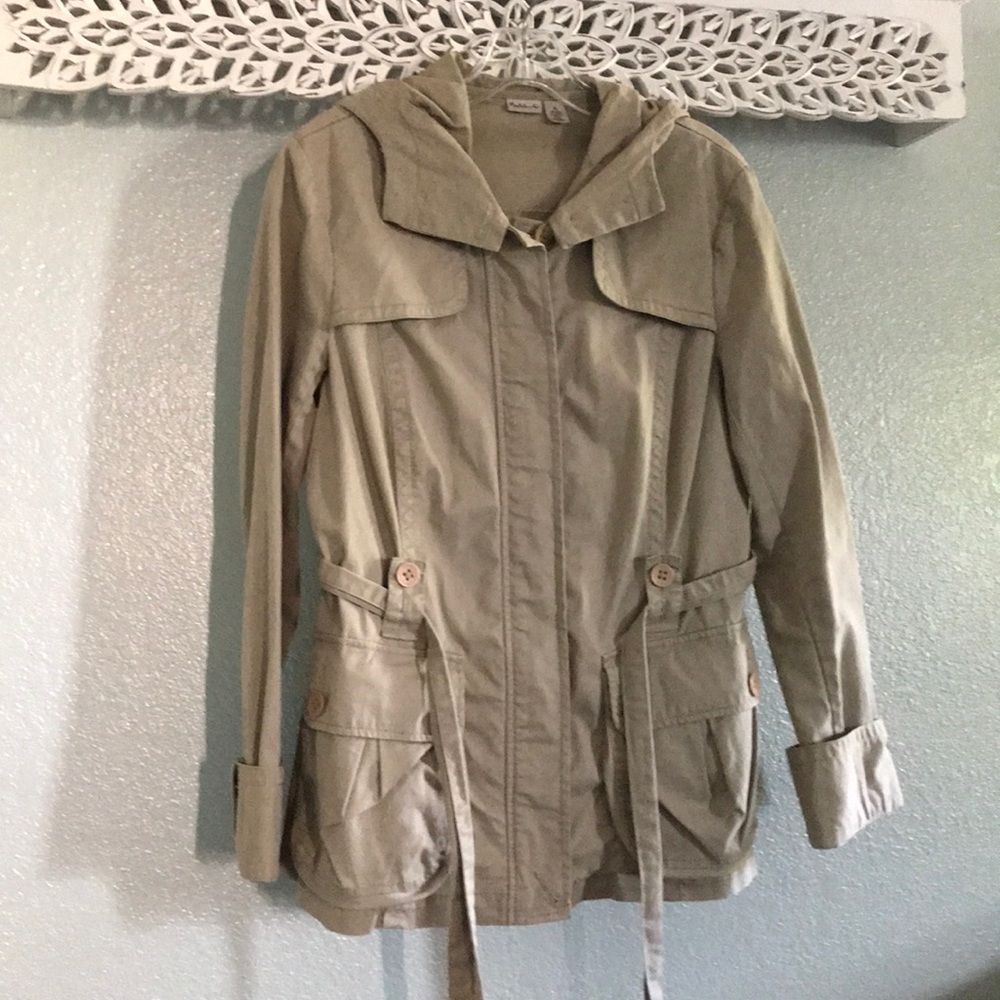 Rubbish utility khaki colored jacket
